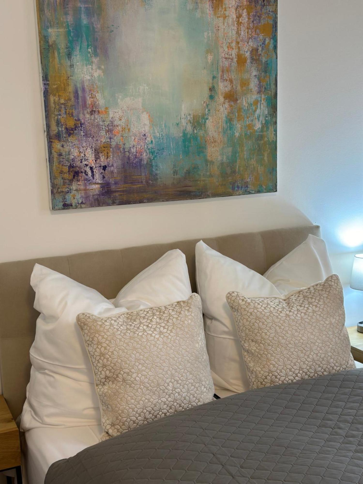 Bella Casa - Business&Family, 100M Zum Konzerteingang Schloss, Parkplatz, Smarttv, Netflix, Waschmaschine, 24H Checkin, 36Qm, Ap 12 Ludwigsburg Bagian luar foto